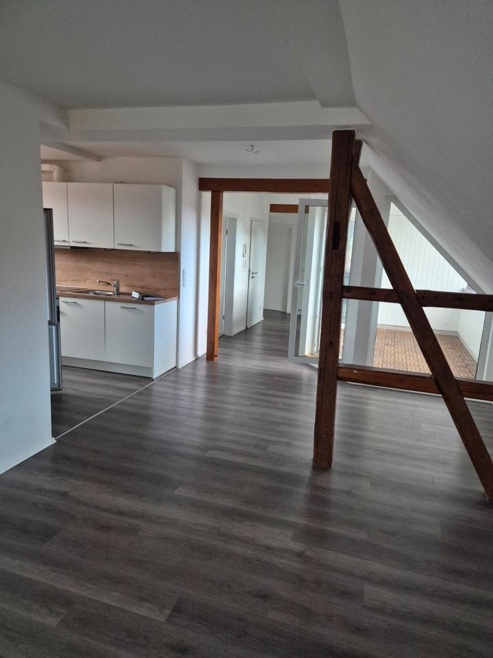Thumbnail-Komplett sanierte 4ZKB Wohnung in Remsfeld – 80m², Balkon & EBK