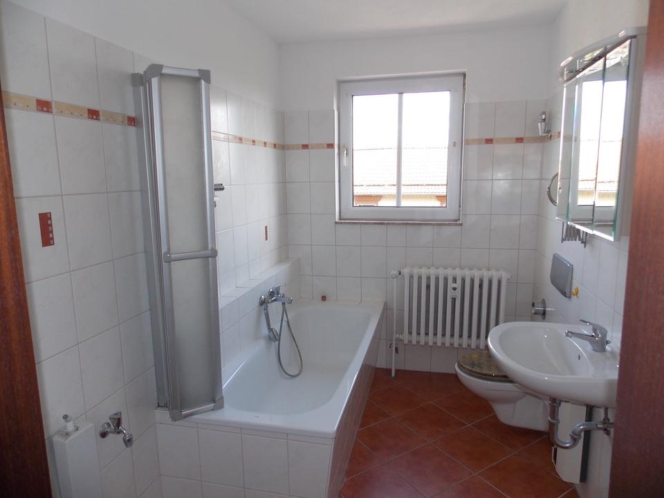 Thumbnail-3-Raum 3-Zimmer Wohnung, 64m², DG - K02