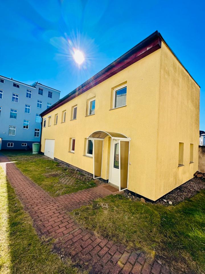 Thumbnail-4 Zimmer Wohnung, Feldstadt, ruhiges Hinterhaus, EBK, ab sofort