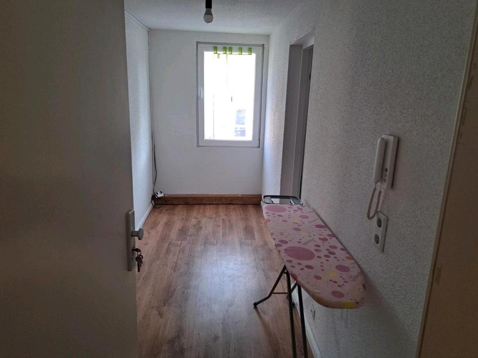 Thumbnail-2,5 Zimmerwohnung zu vermieten in Brackenheim (Hausen