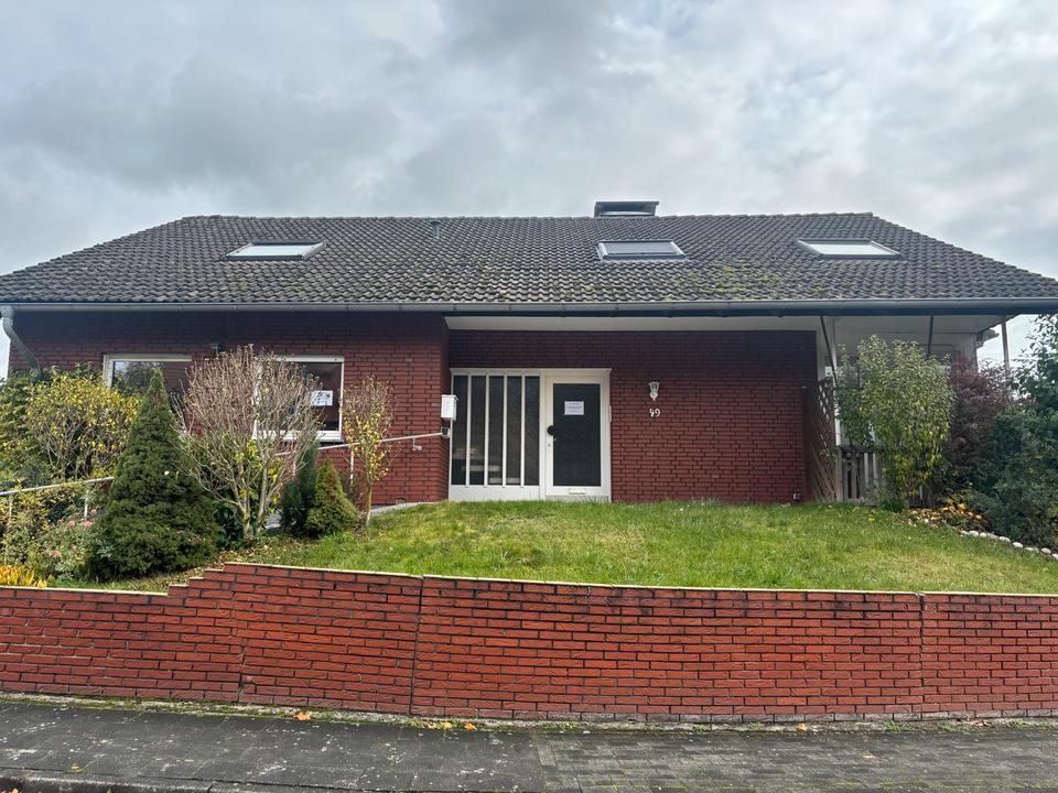 Thumbnail-Zweifamilienhaus mitten in De