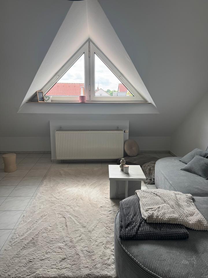 Thumbnail-Schöne 2 Zimmer Dachgeschosswohnung in Mainz-Kastel
