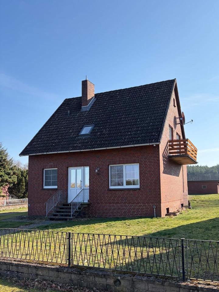 Thumbnail-Freistehendes Einfamilienhaus, komplett renoviert