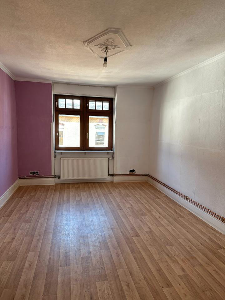 Thumbnail-Schöne 4-Zimmer-Altbauwohnung in Frankfurt-Heddernheim