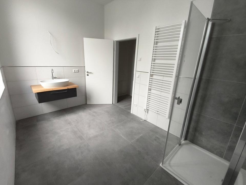 Thumbnail-1-Zimmer Wohnung, Altersgerecht - mit Balkon + Stellplatz