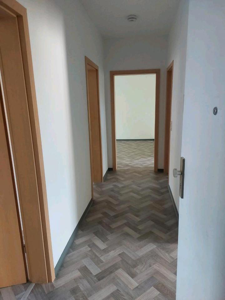 Thumbnail-Schöne 4 Raum Wohnung in Böhlen, Rötha nähe Zwenkau bei Leipzig