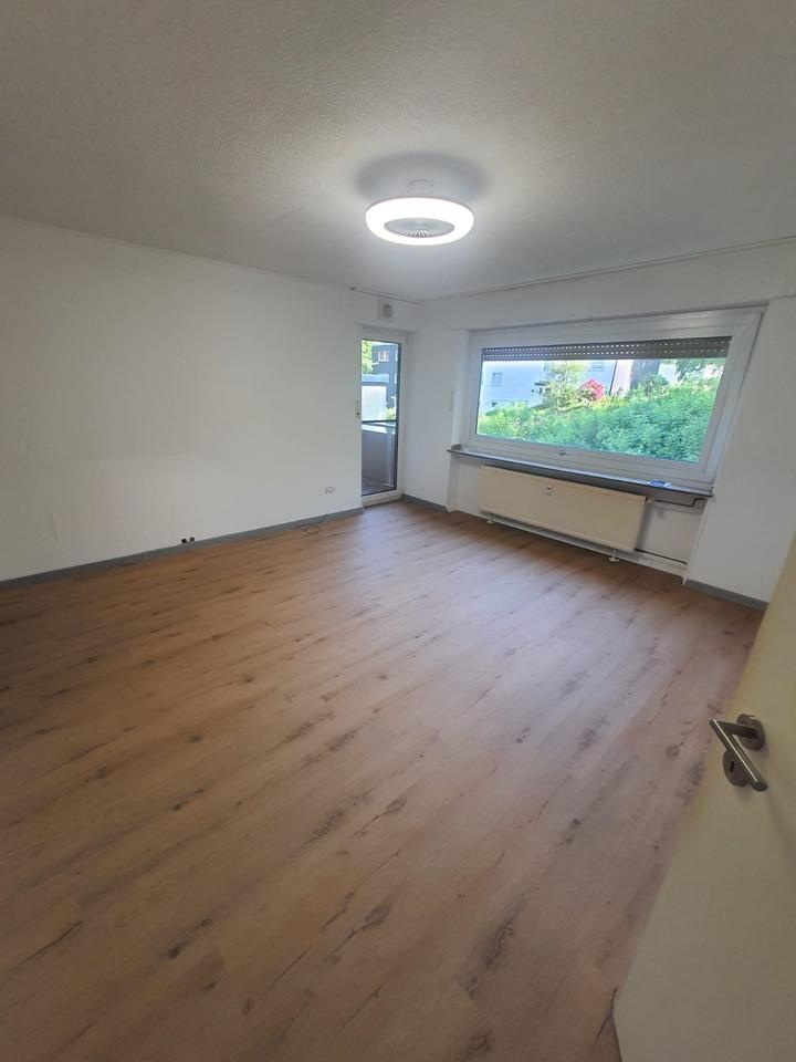 Thumbnail-In bester Lage - großzügige 4-Zimmer Wohnung mit Balkon & Garage