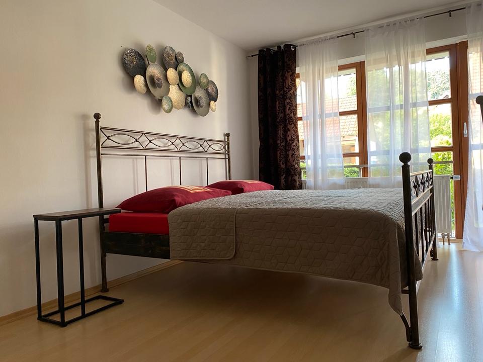 Thumbnail-Möblierte 1-Zimmer-Wohnung mit Terrasse in Altenplos