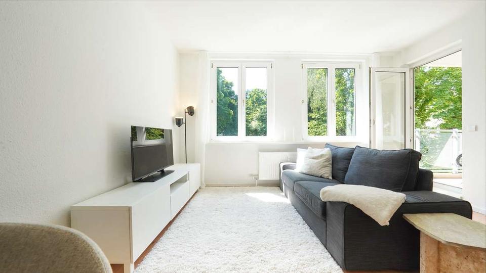 Thumbnail-Helle & möblierte 2-Zimmer-Wohnung mit Balkon