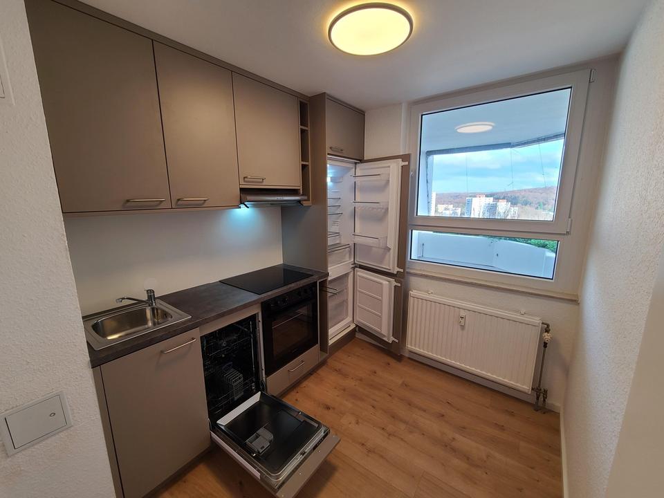 Thumbnail-Komplett renovierte 2,5-Zi.-Wohnung mit Bad, Gäste-WC & neuer Einbauküche (Darmstadt)