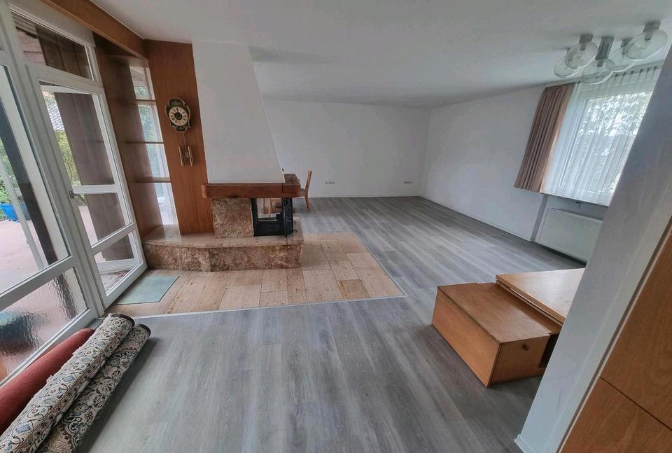 Thumbnail-5,5 Zimmer Wohnung mit 175 qm in Höchberg