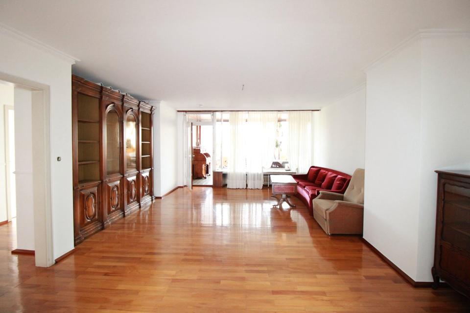 Thumbnail-Großzügige Wohnung mit Wintergarten und Hofgarten zentral in Eppelborn