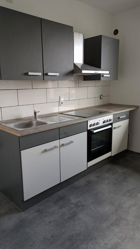 Thumbnail-Luthe, drei Zimmer Küche Bad