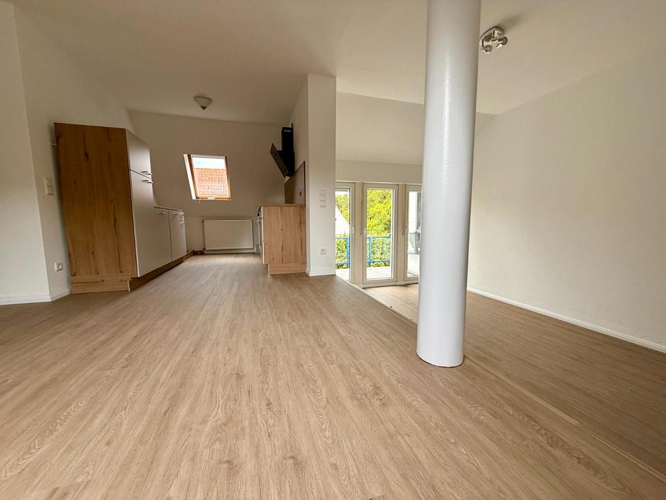 Thumbnail-Vielseitige 3-Zimmer-Wohnung mit EBK in Falkenhardt