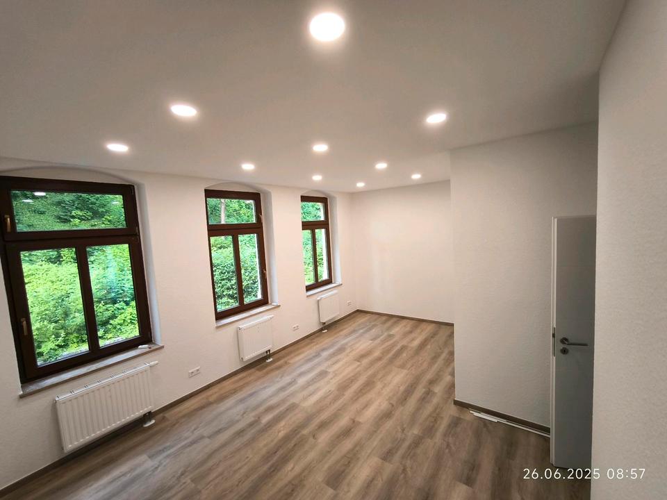 Thumbnail-Top Wohnung unterhalb der Burg Mylau mit Balkon