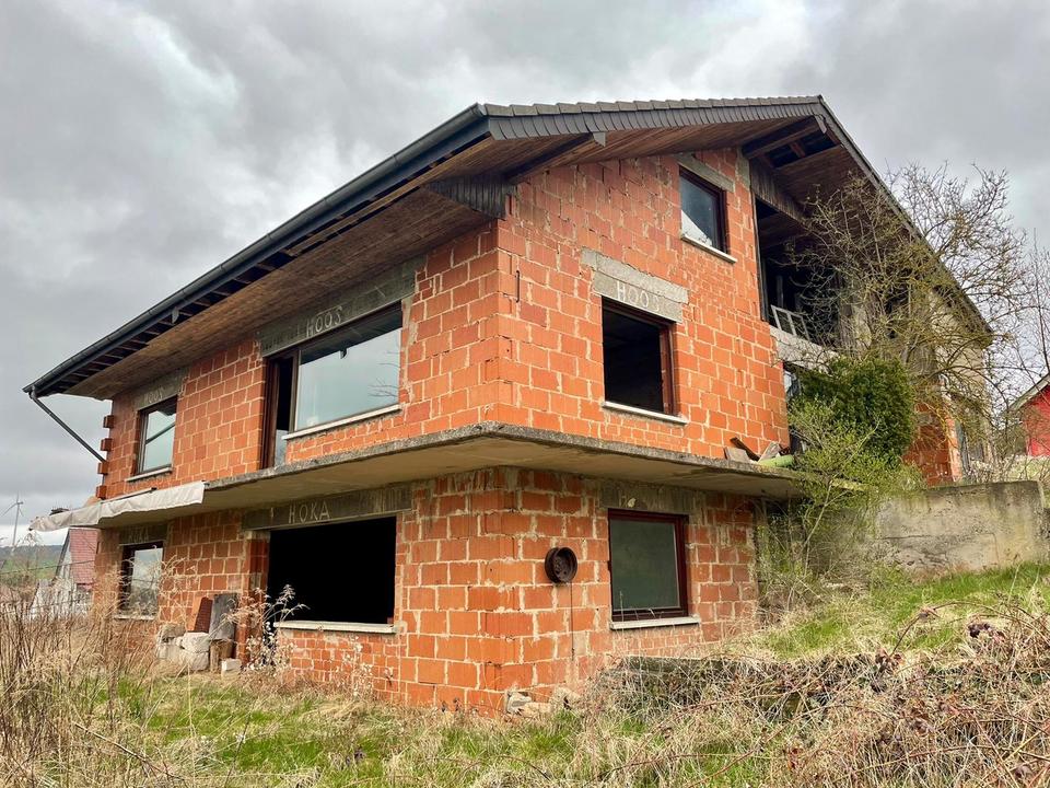 Thumbnail-36304 Alsfeld, Dreistöckiges Einfamilienhaus (Rohbau) in Alsfeld