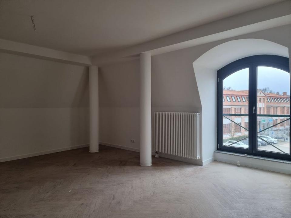Thumbnail-ERSTBEZUG mit Einbauküche & Aufzug 2-Zimmer nähe Rathaus - Variante C