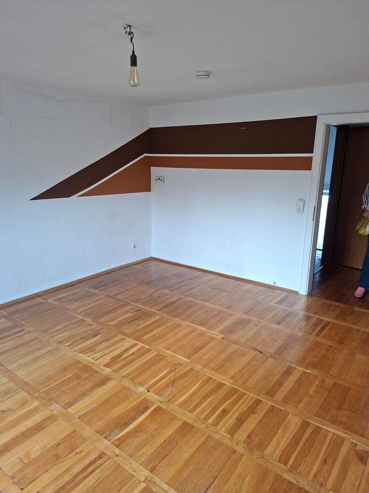 Thumbnail-Dachgeschosswohnung gerne an Studenten