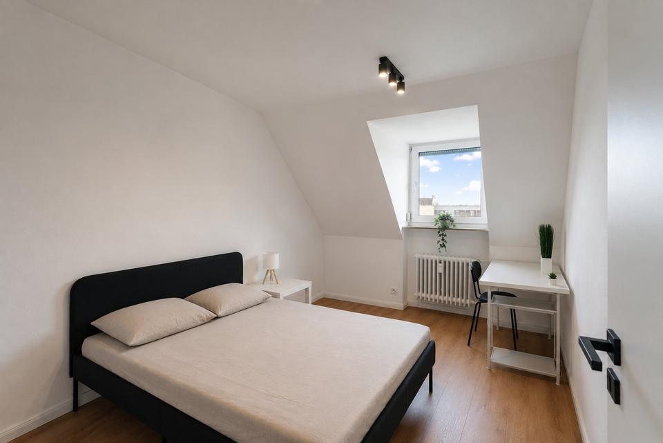 Thumbnail-NEUGRÜNDUNG WG ERSTBEZUG NACH SANIERUNG WG ZIMMER AUFZUG