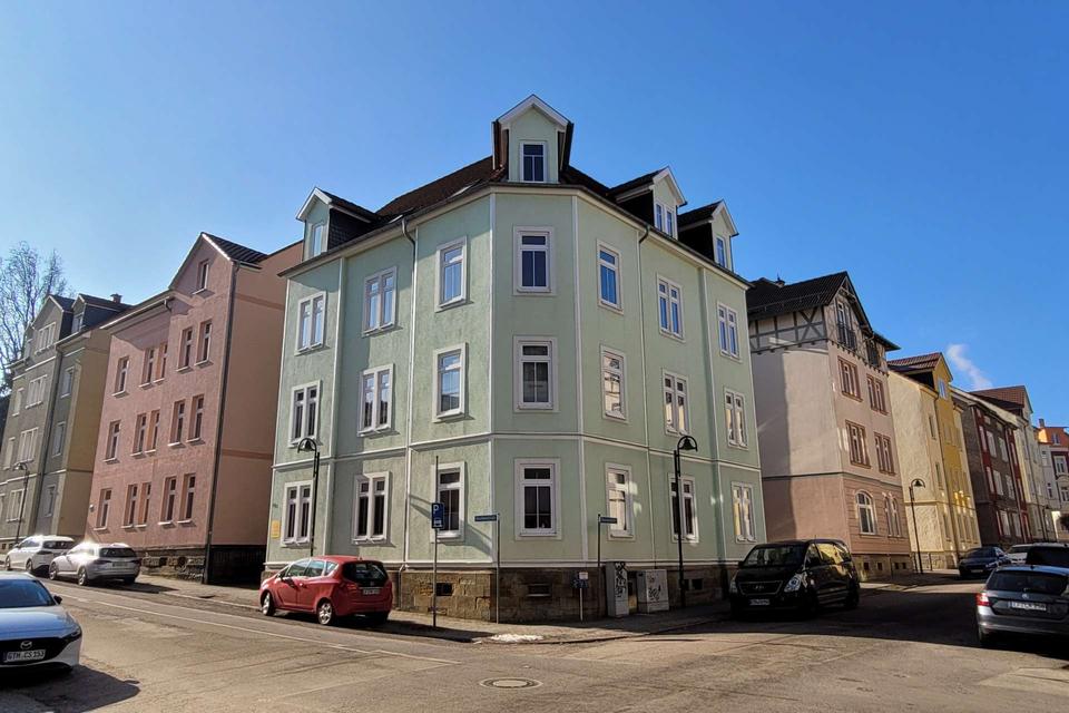 Thumbnail-Sehr schöne 4 Zimmerwohnung mit Balkon und Stellplatz