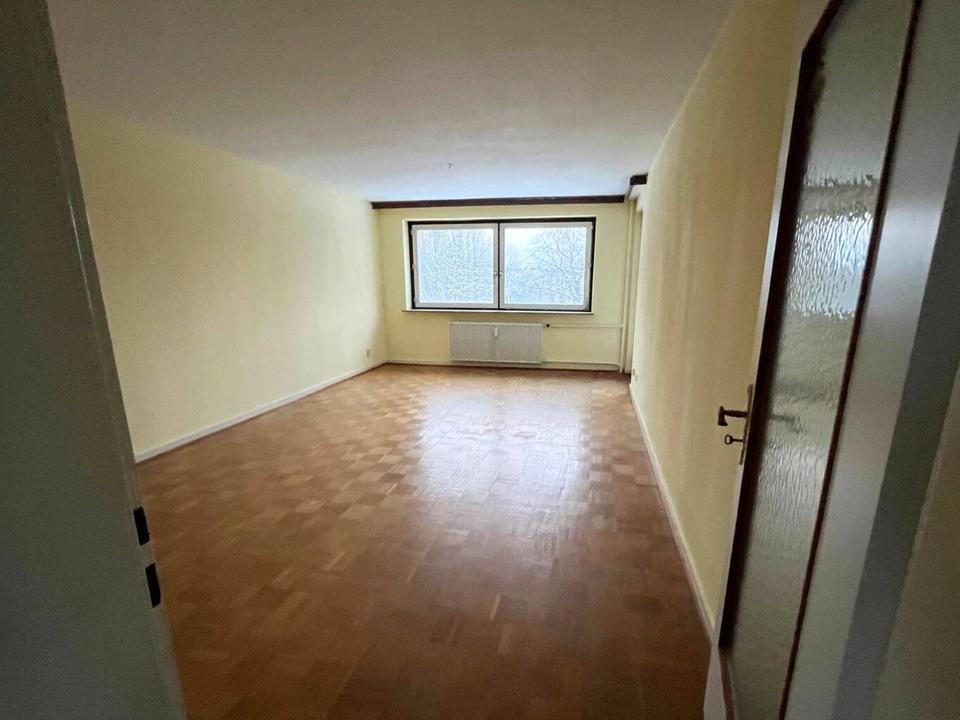 Thumbnail-Große 3-Zimmer-Wohnung mit BALKON