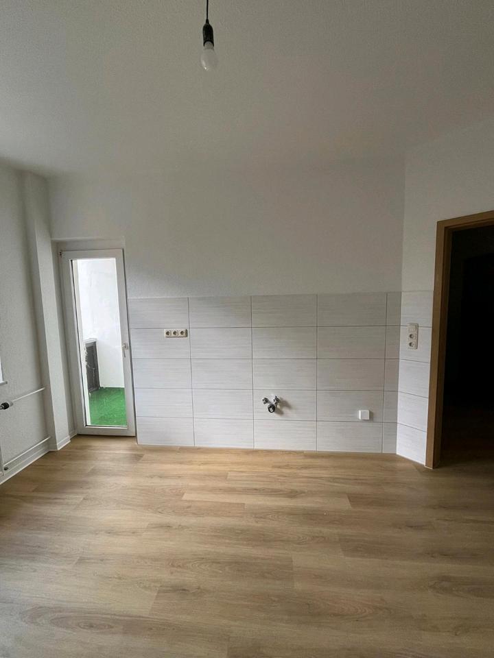 Thumbnail-2 Raum Wohnung mit Balkon 1. OG Gera Quellenstraße