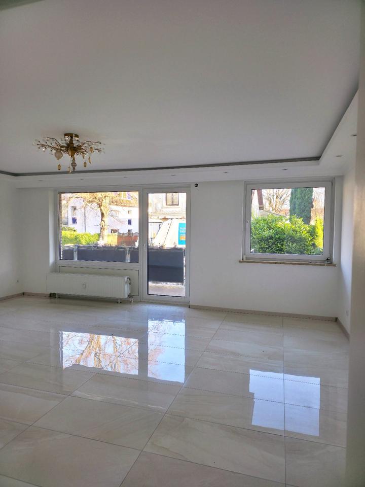 Thumbnail-Helle 2 Zimmer Wohnung mit großem Balkon inkl. Stellplatz