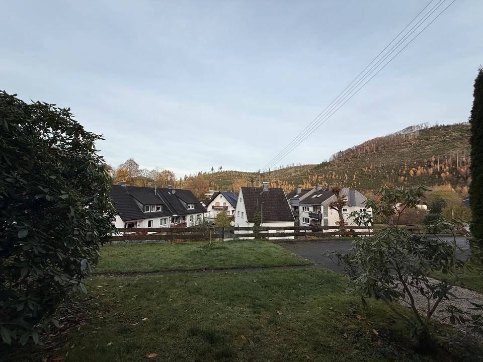 Thumbnail-3 Zimmer Wohnung mit Balkon + Garage in Kirchhundem zu vermieten