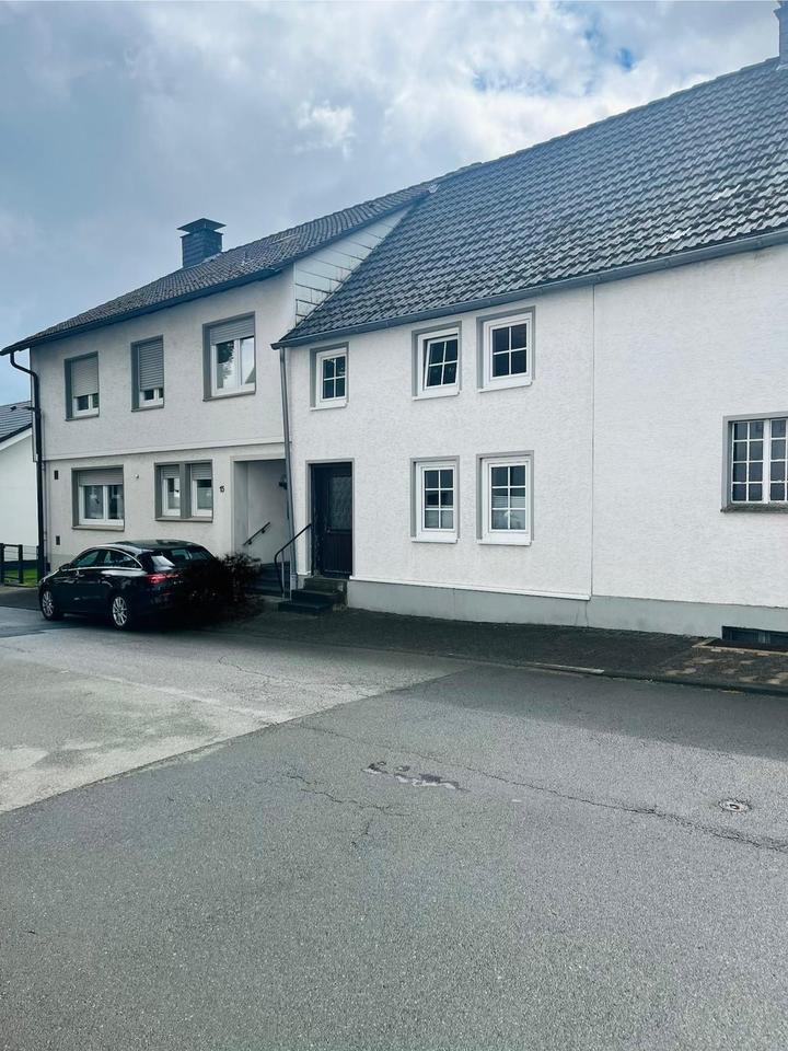 Thumbnail-Großzügiges Einfamilienhaus in ruhiger Lage von Brilon