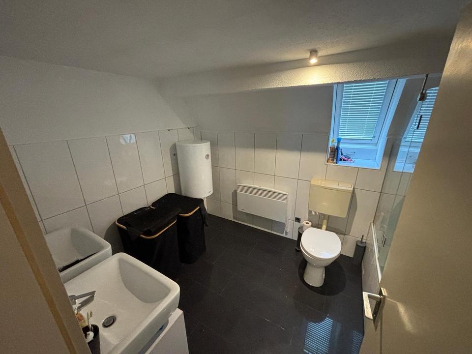 Thumbnail-2 Zimmer Dachgeschosswohnung inkl. Küche in Gräfenhausen'