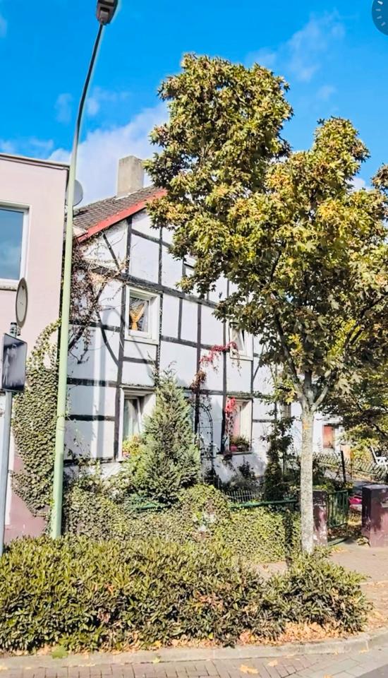 Thumbnail-Zweifamilienhaus mit historischem Werkhaus & Garten zum Verkauf