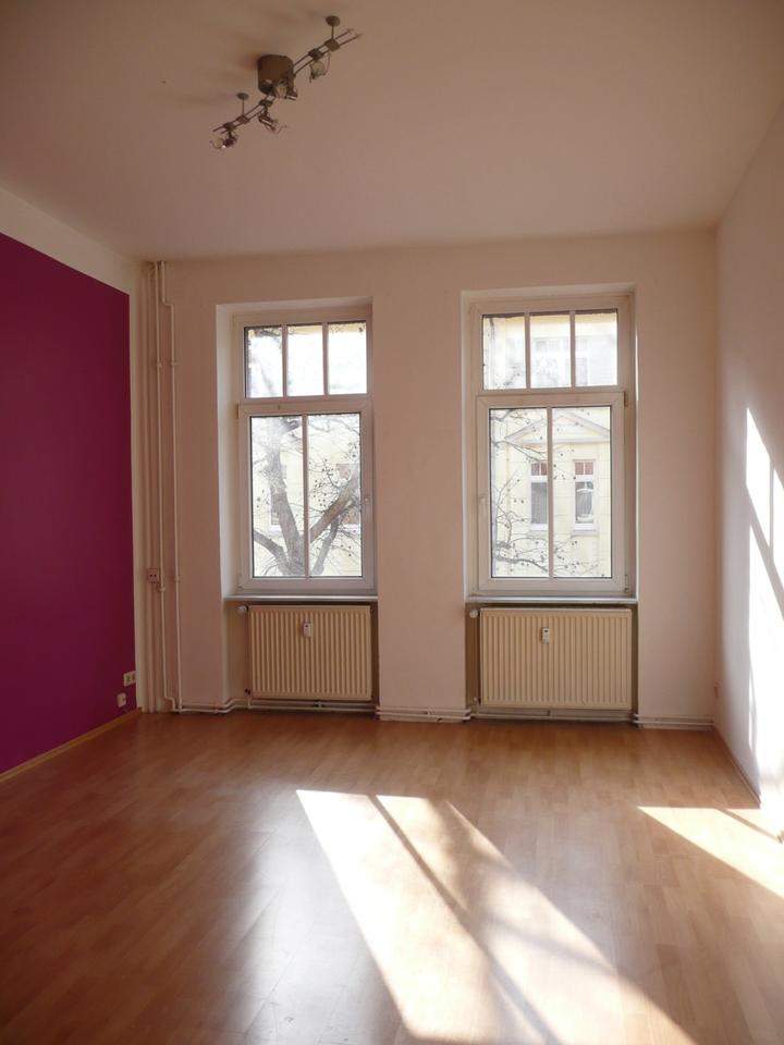 Thumbnail-Prov.-frei: WG-taugliche 4-Zi-Whg mit Balkon in EF Krämpfervorst