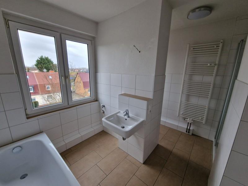 Thumbnail-Geräumige 2 Raumwohnung in Nord mit Dusch- und Wannenbad