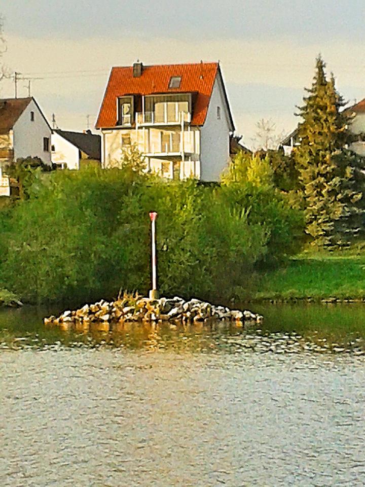 Thumbnail-Haus mit 3 ETW, direkte Mainlage mit Balkon, Terrasse + Garten