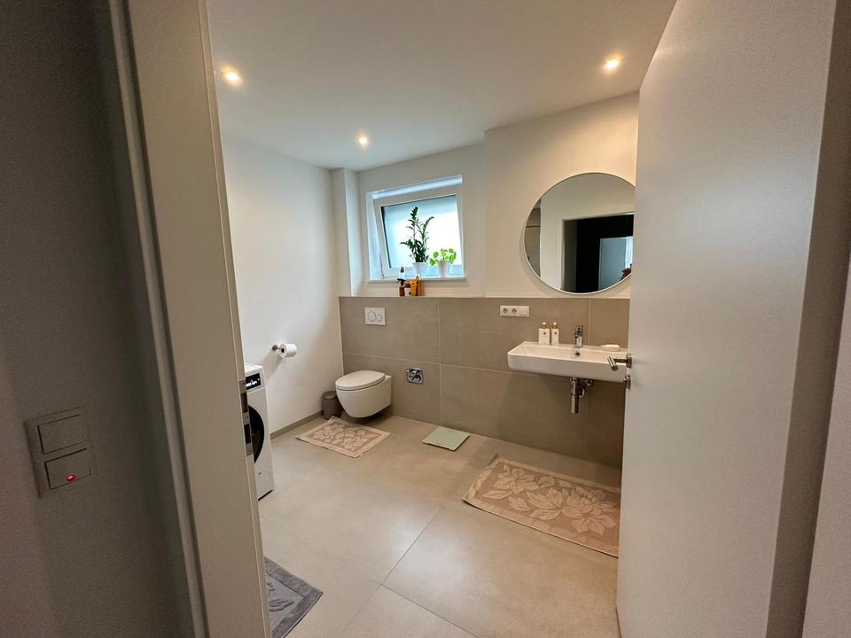 Thumbnail-Neuwertige, barrierefreie KfW-55-Wohnung mit eigenem Garten