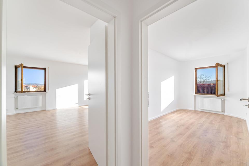 Thumbnail-Helle & sanierte 3-Zimmer-Wohnung im 3. OG mit Balkon und Einzelgarage