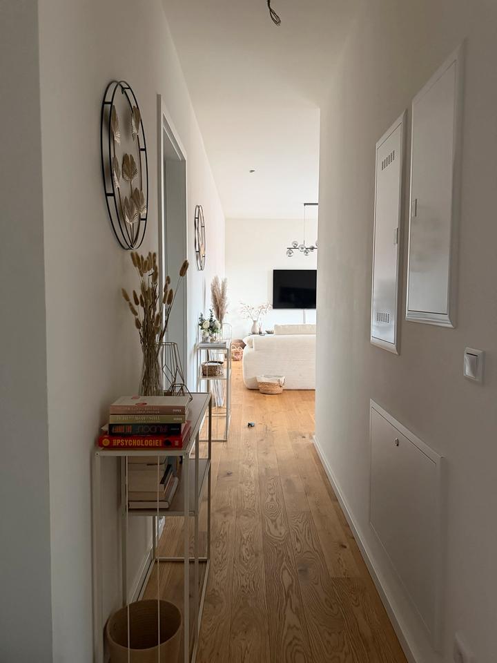 Thumbnail-Möblierte 2-Zimmer Wohnung zur Untermiete (6-9 Monate ab Juni)