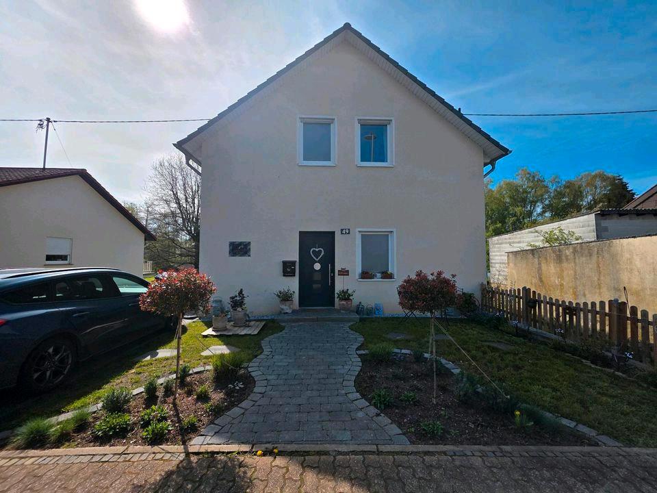 Thumbnail-Provisionsfrei! Einfamilienhaus mit Einliegerwohnung