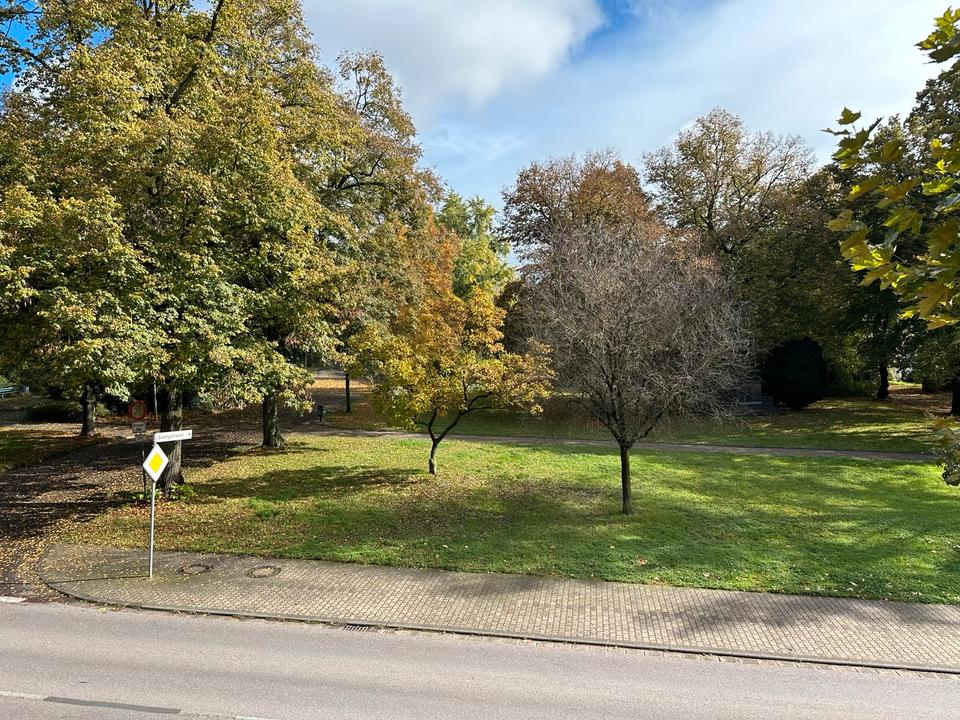 Thumbnail-5-Zimmerwohnung ( DG) in Völklingen Mittelstadt zu vermieten