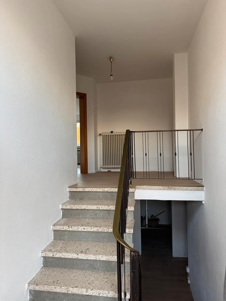 Thumbnail-Frisch renoviertes Einfamilienhaus – ab 01.12. zu vermieten