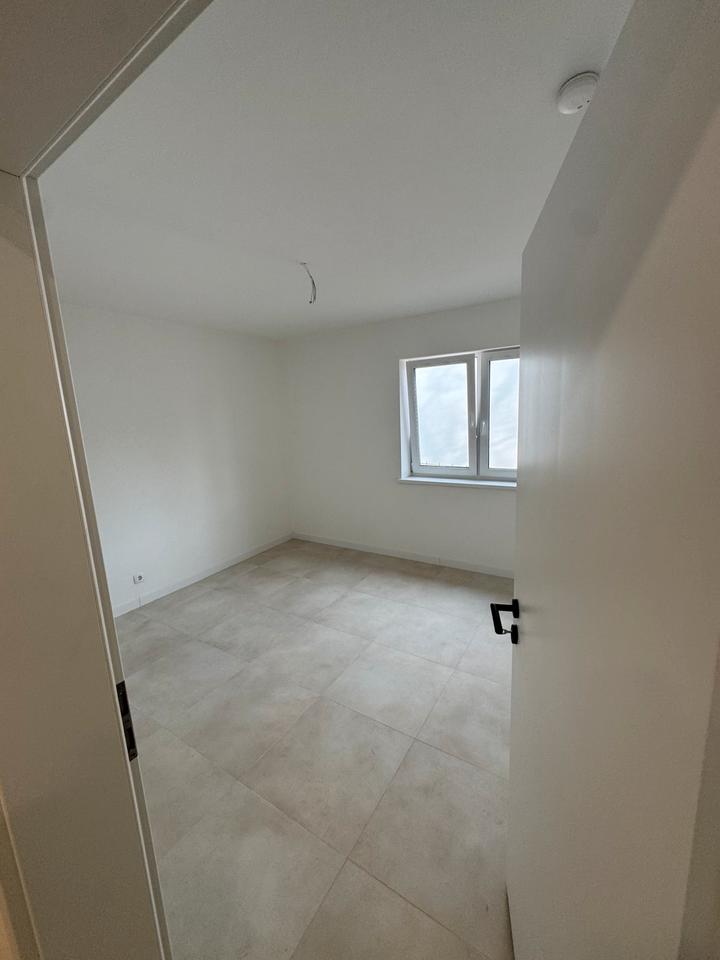 Thumbnail-2 Zimmer Wohnung mit Terasse, NEU SANIERT