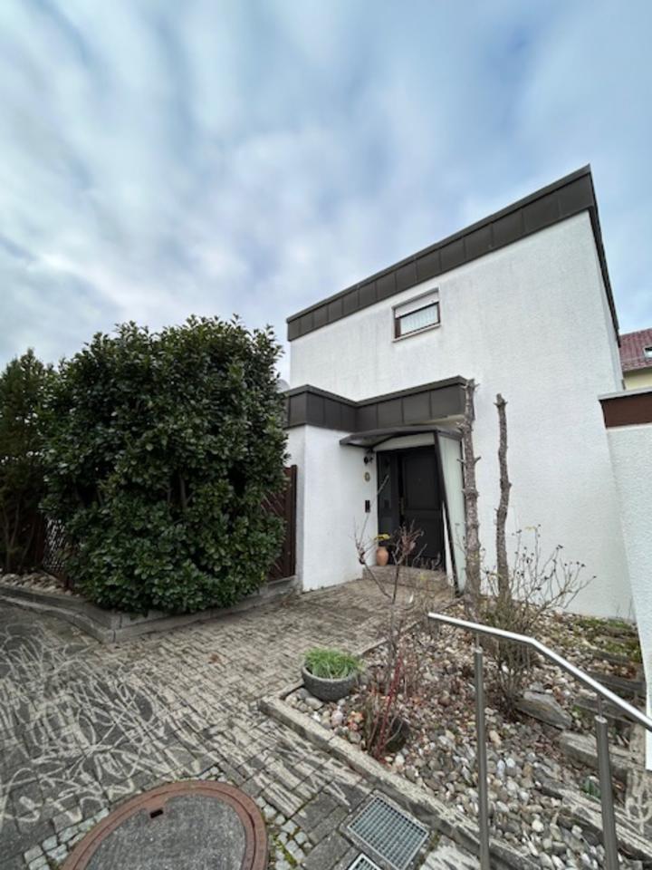 Thumbnail-Einfamilienhaus mit Top Lage in Stuttgart-Neugereut