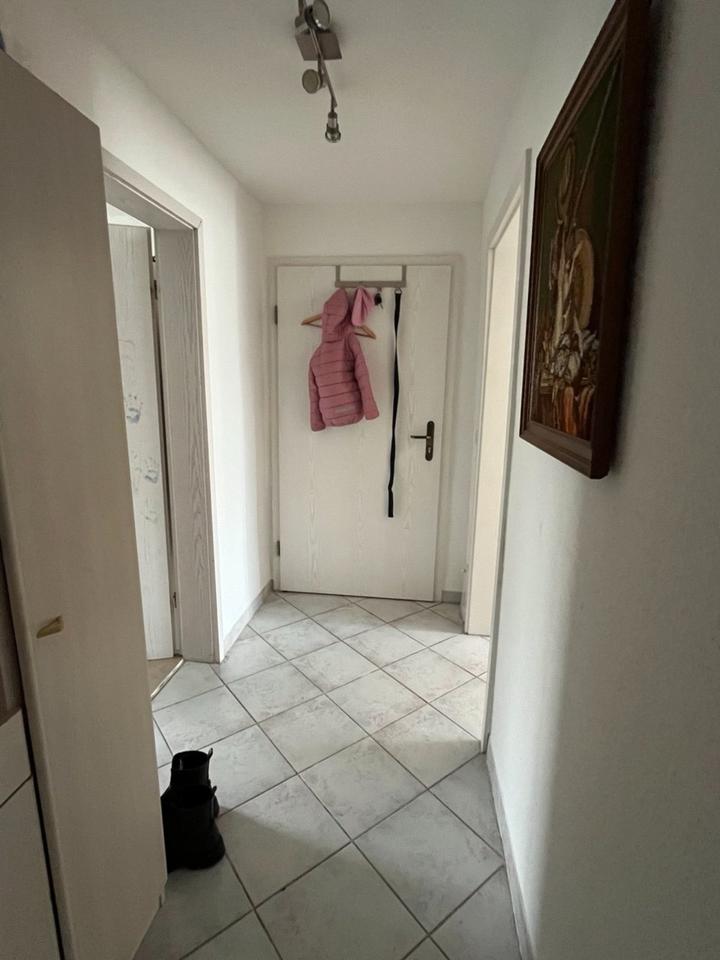 Thumbnail-3,5 Zimmer- Wohnung mit Balkon In Wäschenbeuren zu vermieten