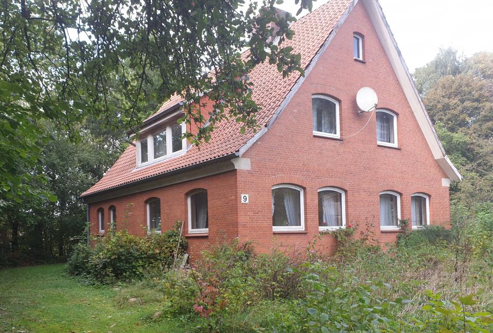 Thumbnail-Einfamilienhaus mit Lagerhalle und 9.000m² Grundstück