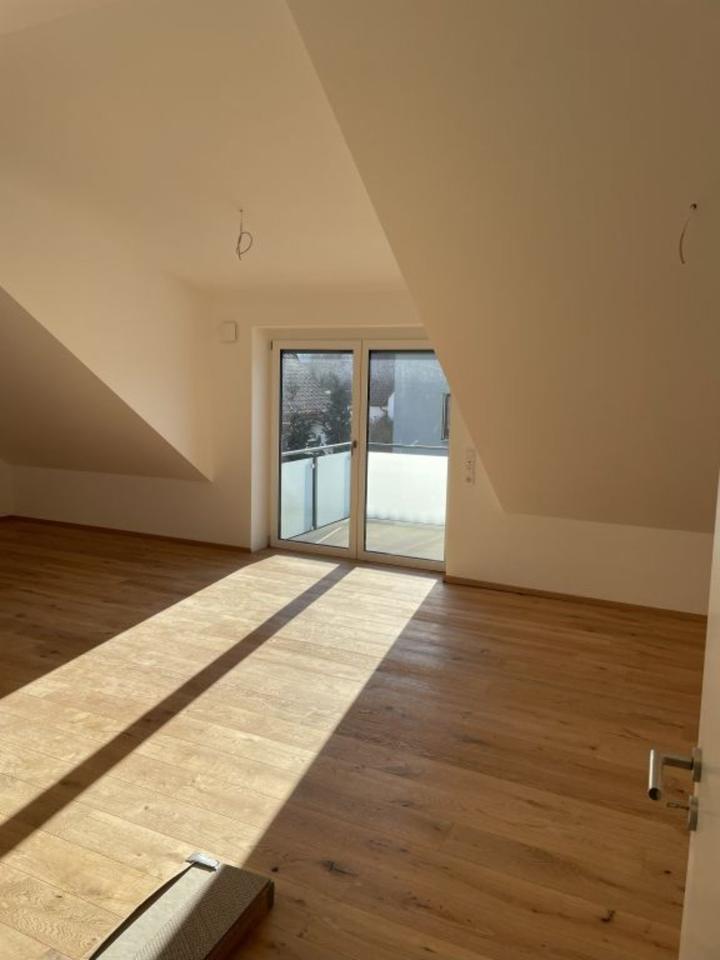 Thumbnail-Moderne 3-Zimmer-Dachgeschosswohnung Mietwohnung