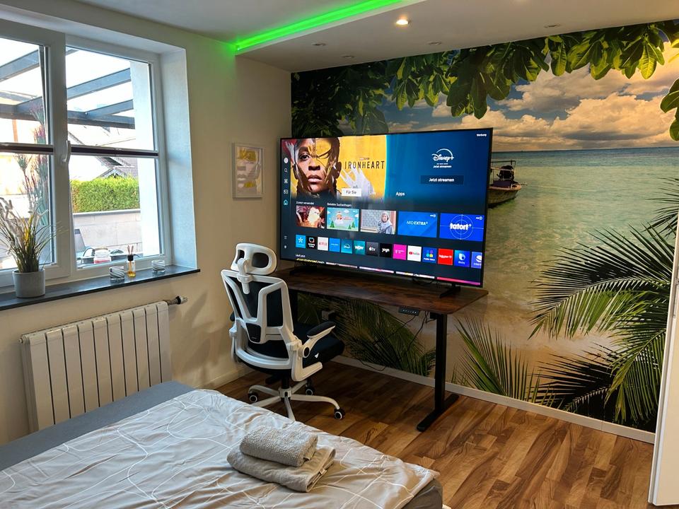 Thumbnail-WG Zimmer HomeOffice Zimmer Küche WLAN TV mit Terrasse Grill