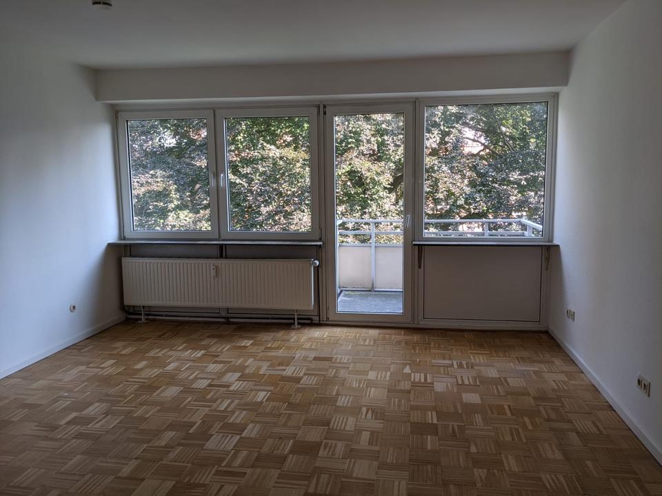 Thumbnail-2,5 Zimmer Wohnung mit Balkon & Fahrstuhl