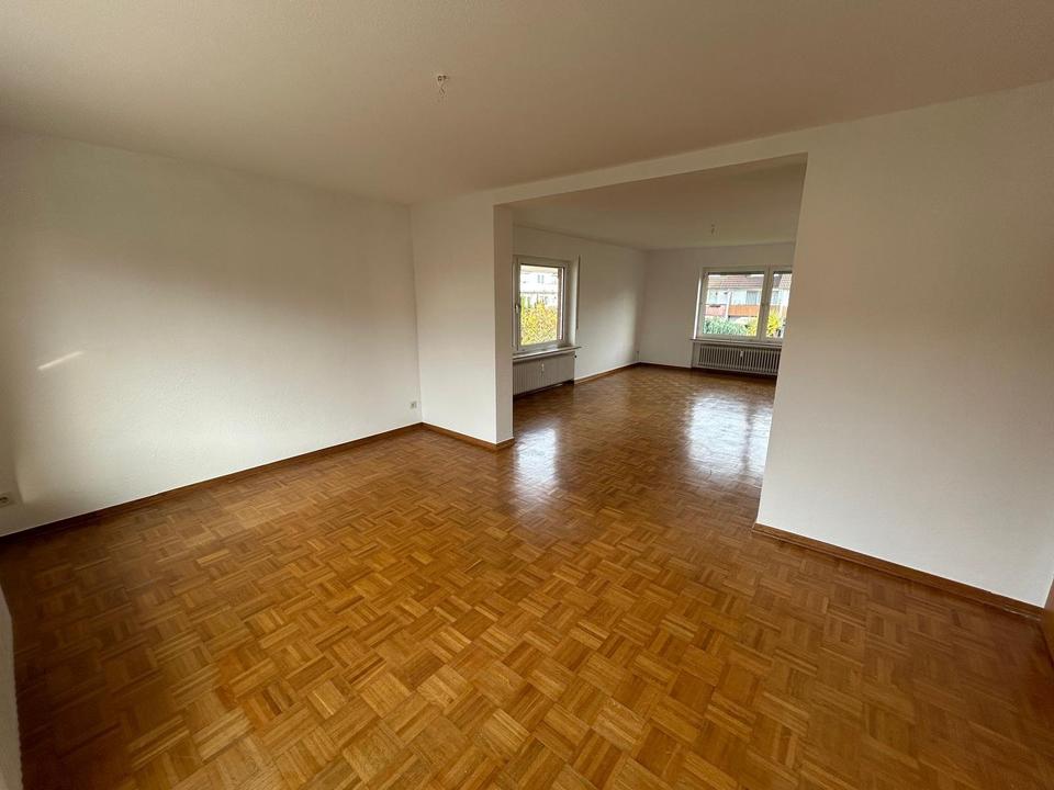 Thumbnail-Große 3-Zimmer-Wohnung im gepflegten Mehrfamilienhaus