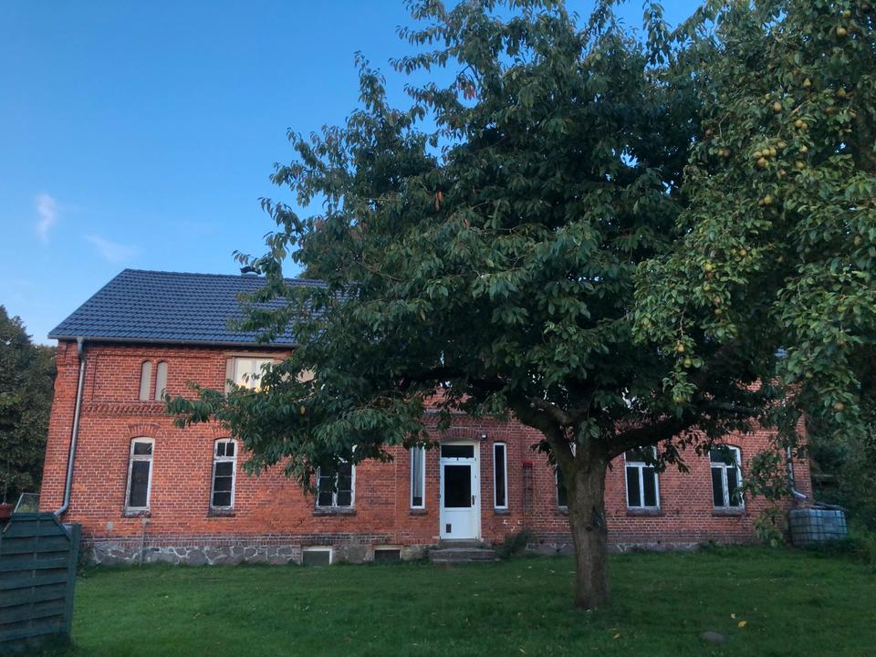 Thumbnail-WG Zimmer in großer Wohnung im alten Gutshaus zu vermieten