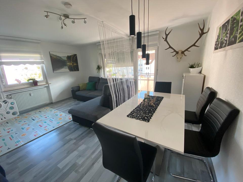 Thumbnail-Sehr helle 3,5 Zimmer-Wohnung mit Balkon Walldürn-Süd